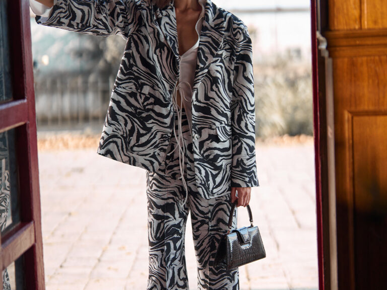 Beli Lastikli Zebra Desenli Pantolon Siyah