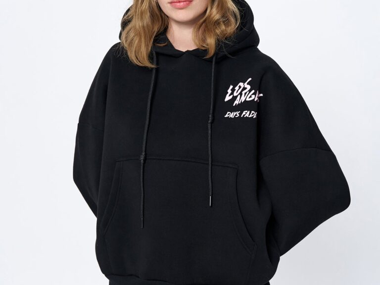 Sırtı Baskılı Kanguru Cepli Kapüşonlu Sweatshirt Siyah