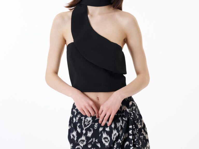 Boyun Detaylı Crop Bluz Siyah