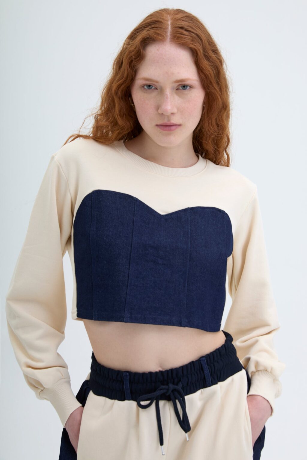 Match Detaylı Crop Sweatshirt Bej