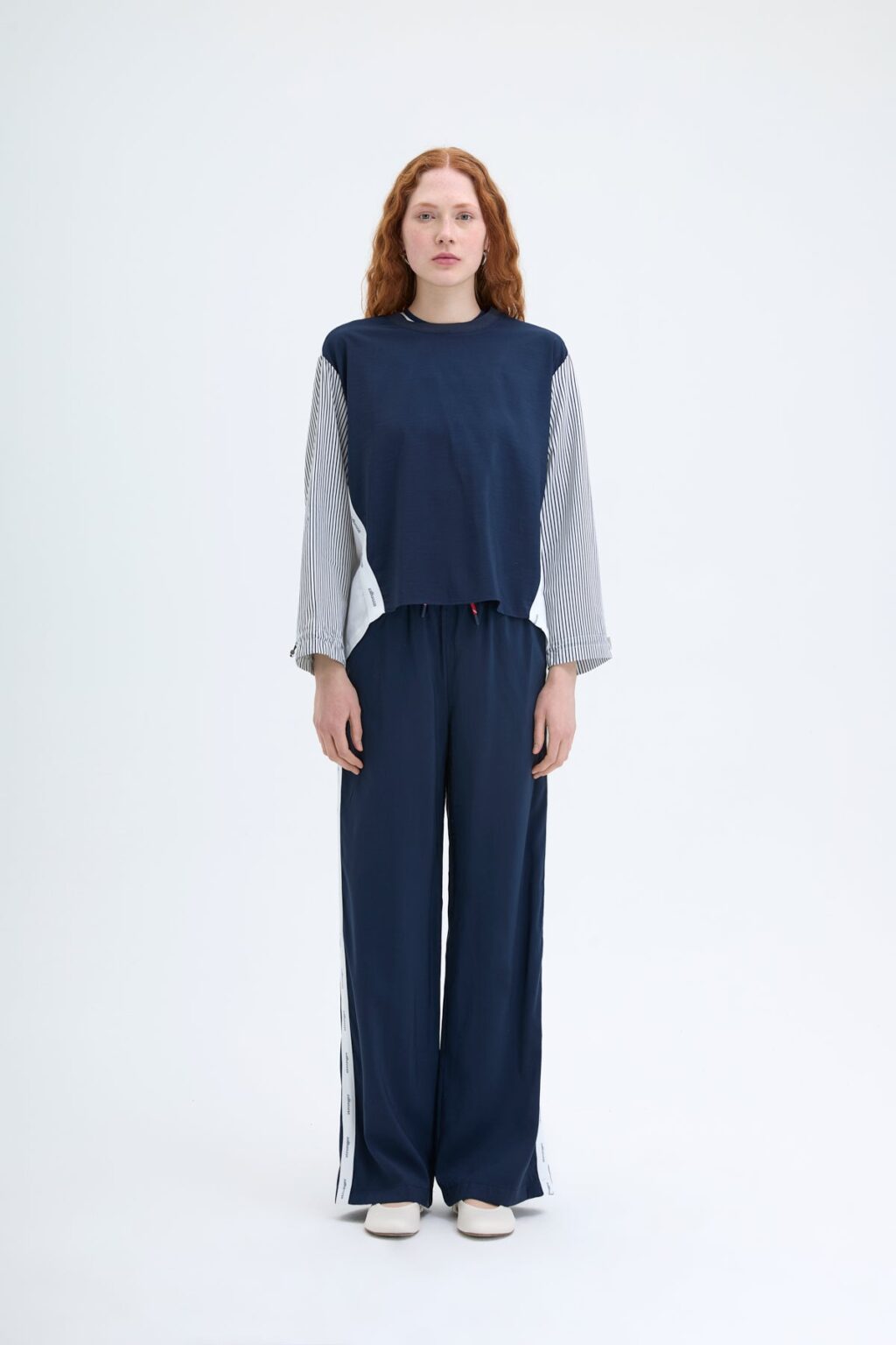 Kolları Çizgili Garnili Sweatshirt Lacivert