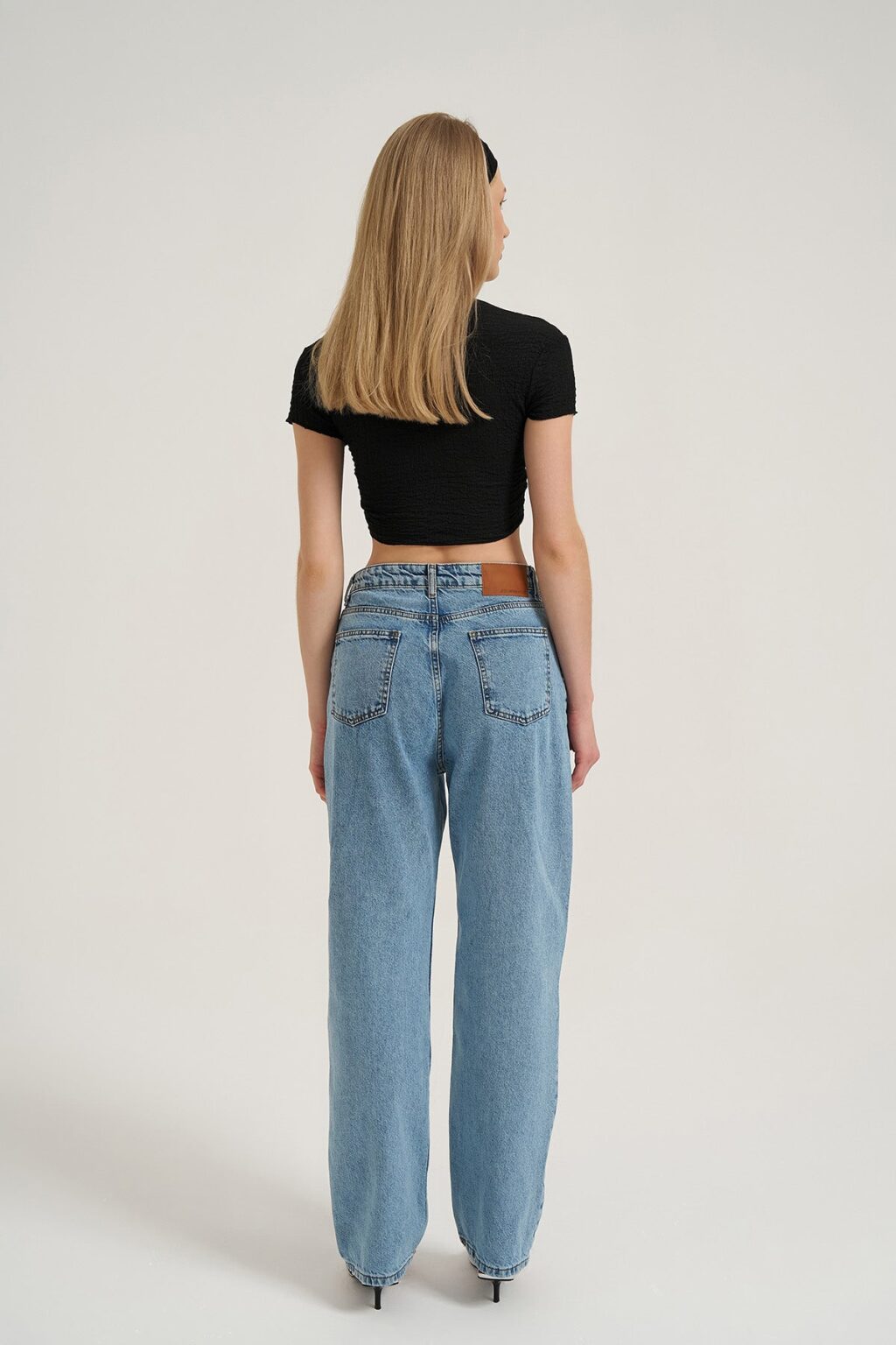 Taş Detaylı Bol Paça Denim Pantolon Mavi