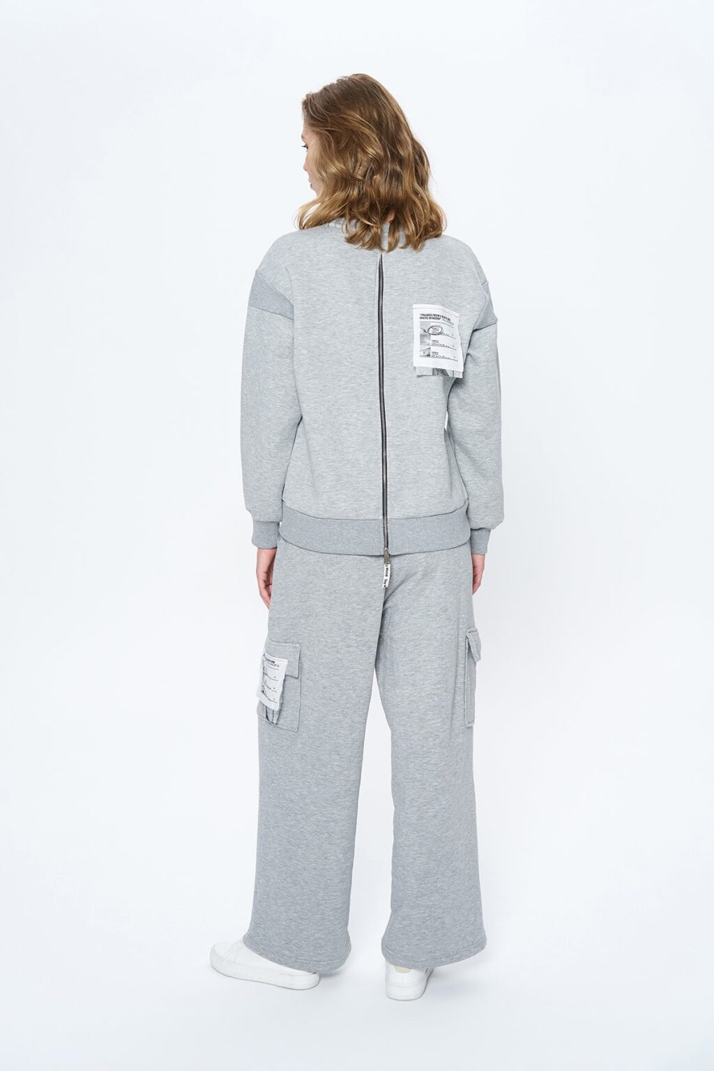 Sırtı Fermuar Detaylı Baskılı Sweatshirt Gri